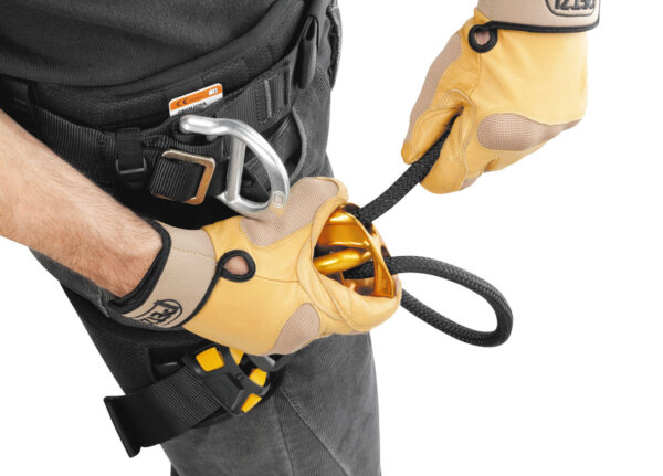 Adjustable attachment bridge for SEQUOIA® and SEQUOIA® SRT harness - Image 2